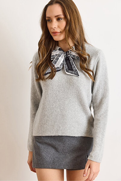 Olalook Women's Gray Scarf Detailed Soft Textured Long Sleeve Knit Sweater Kzk-19001085