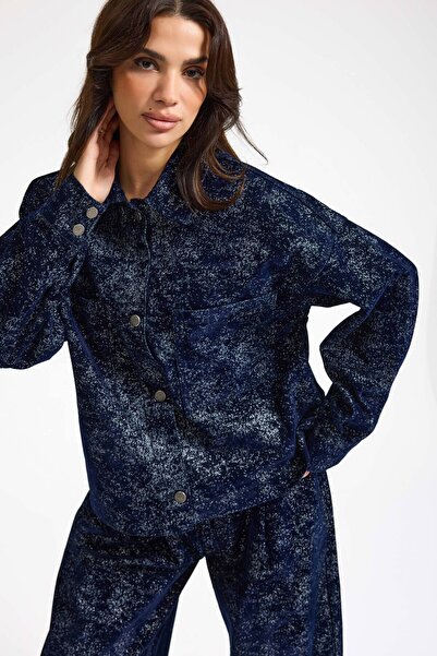its basic Women's Dark Blue Color 7W5-56 Oversized Special Fabric Design Denim Jacket