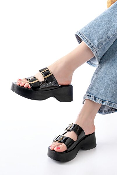 Budi 24414-574 Black Patent Leather Daily Buckle Wedge Heel Women's Slippers