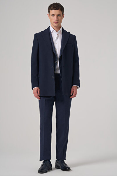 Morven Men's Navy Blue Plain Pointed Collar Dynamic Fit Coat