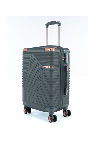 LİMRA A travel bag set consisting of 5 luggage bags in various sizes, made of strong and lightweight polycarbonate material.