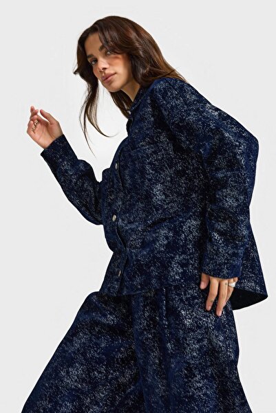 its basic Women's Dark Blue Color 7W5-56 Oversized Special Fabric Design Denim Jacket