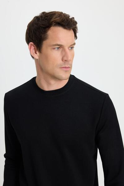 Tudors Men's relax fit comfortable cut long sleeve crew neck black sweatshirt