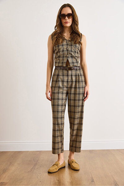 Olalook Дамски камел панталони с джобове и колан PNT-19000385