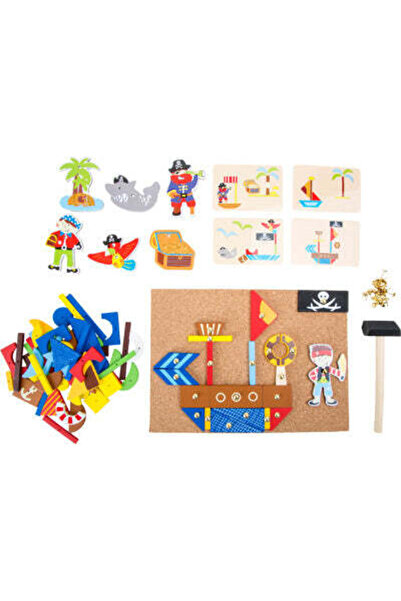 Small Foot Joc cu ciocan si cuie - tap tap art - Pirati -