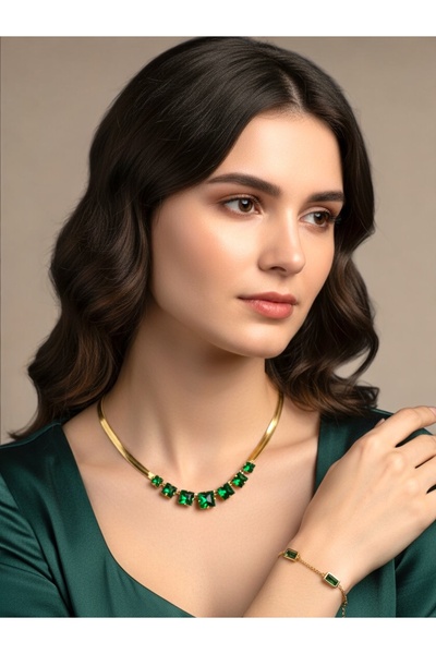 NEW STYLE Stainless steel accessory set (choker size 38 + 6 cm) and bracelet (16 + 5 cm) with royal green zircon, comes in a suitable gift box.