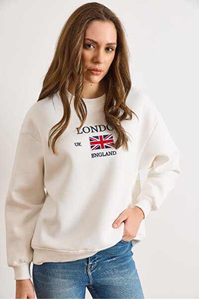Olalook Women's White London Embroidered Fleece-Lined Thick Sweatshirt Swt-19000785