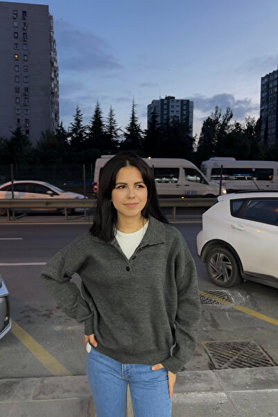 thesunfyre Women's Pattern Collar Buttoned Knitwear Sweater