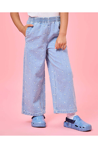 REDTAG بنطلون جينز أرجل واسعة مطرز بالكامل من قماش الدنيم الأزرق للبنات