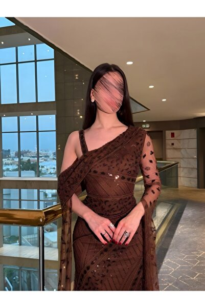 berlanty Luxurious brown evening dress with an elegant design