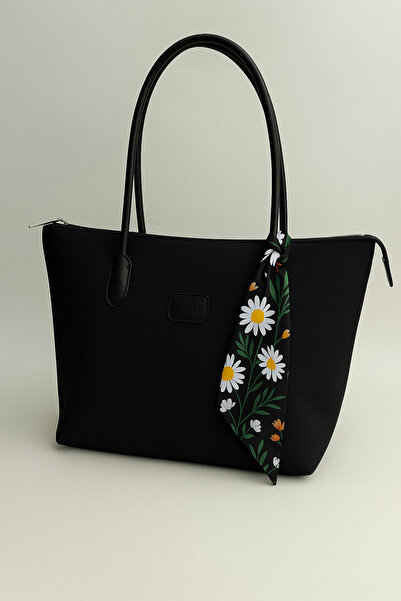 Nova Black Large Bag – Comfortable Carrying and Large Internal Volume