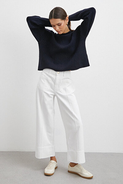 Never more Front Pocketed Jeans with Leg Detail, White