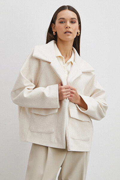 Never more Reglan Tay Flock Coat Cream