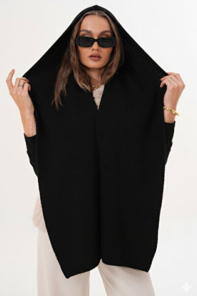 Ritagarcia Knitted Shawl with Hood Detail |   Trendy Hooded Scarf