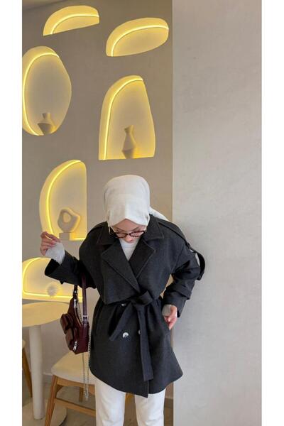 Molly Nelly Γυναικείο μεσαίο μήκος με λεπτομέρεια κασετίνας με λαιμόκοψη