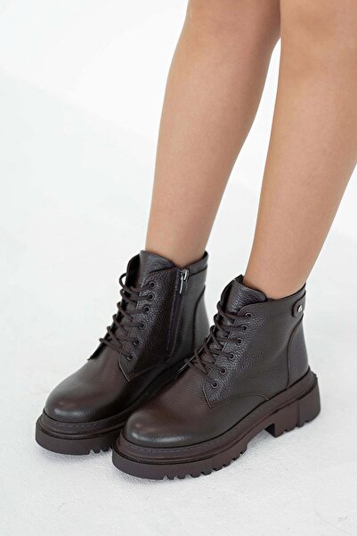 Parponi Farber Women's Genuine Leather Stone Boots Brown