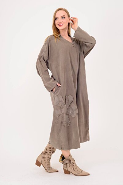 Park Moda 11444 ROCHIE DE CATIFELĂ CU DETALII DE PIELE DE PIELE DE CĂPĂTĂ, CU DETALII DE FLORELE LOVA