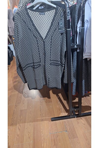 Tuğra Büyük Beden Anne hırka