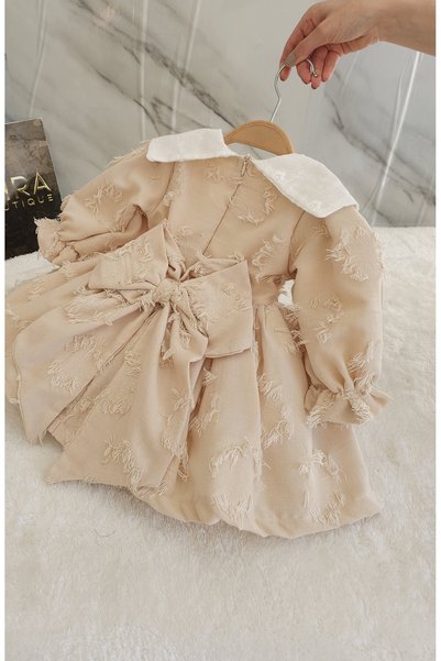 Elwirababyboutiqe فستان بياقة فيستو مزينة بشراشيب منسوجة