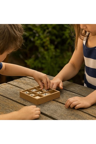 OEM Wooden tic tac toe board game 13.5x13.5 cm