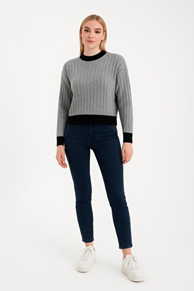 Sfg Life Moda Women's Crew Neck Ribbed and Striped Detail Crop Knitwear Short Sweater