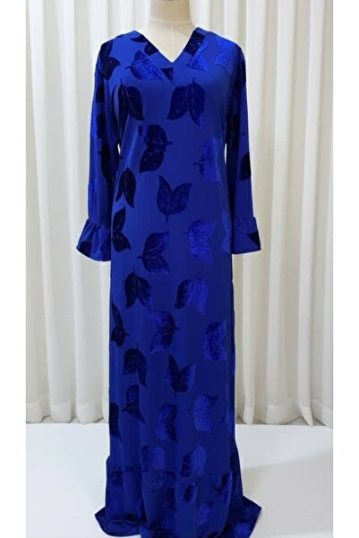 No branded Winter velvet dress