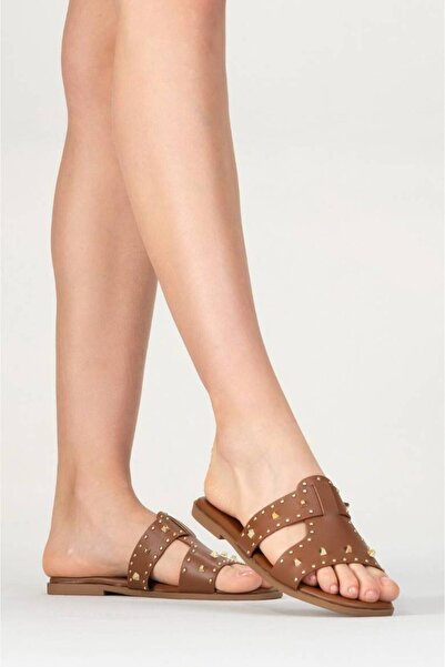 inyola Women's Faux Leather Trok Detailed Slippers 6320