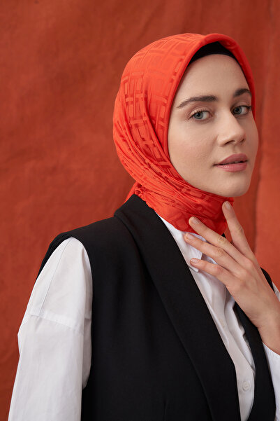 ARMANDA وشاح جاكار إيطالي بنمط هندسي - برتقالي