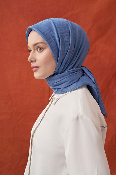 ARMANDA İTALYAN JAKAR GEOMETRİK DESEN EŞARP - İNDİGO