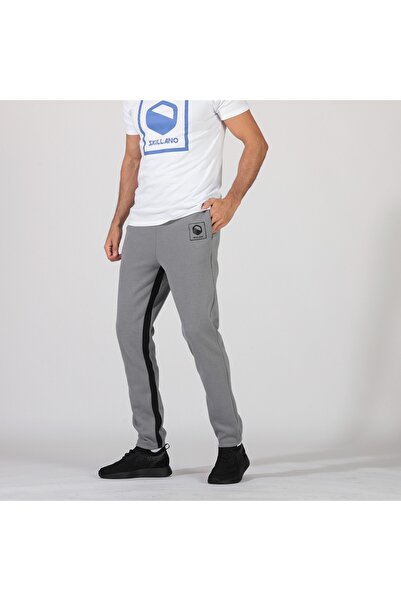 SKILLANO Skelano joggers with side pockets, comfortable fit, drawstring waist. 60% cotton, 40% polyester.