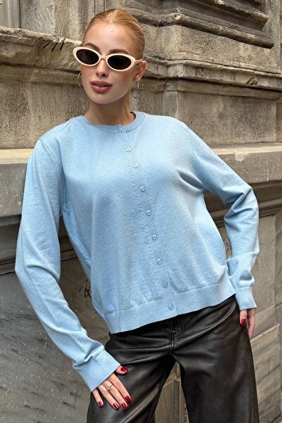 VAGGON Women's Baby Blue Crew Neck Buttoned Knitwear Cardigan Vs01640
