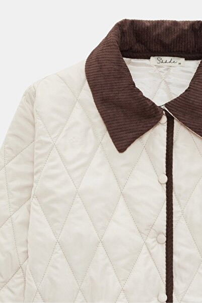 Saade Women's Relax Fit Velvet Collar Piped Detail Quilted Coat - Heritage