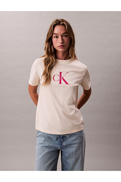 Calvin Klein Kadın Beyaz T-shirt
