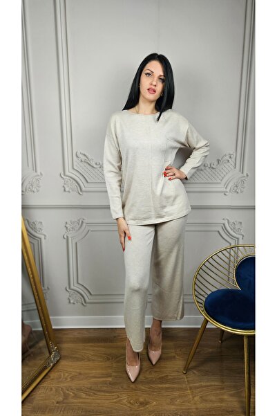 Diva Exclusive Fashion Beige Knitted Two-Piece Suit – Comfort and Minimalist Elegance