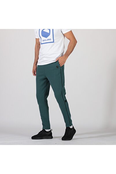 SKILLANO Skelano joggers with side pockets, comfortable fit, drawstring waist. 60% cotton, 40% polyester.
