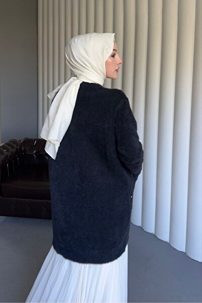 Thebomb Ahu Buttoned Cardigan with Pearls