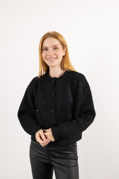 Butik Suat Ön Düğmeli Bisiklet Yaka Hırka