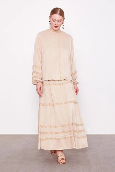 Levidor Dantel Detaylı İpek Cupra Etekli Takım