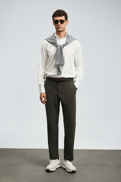 Lufian 112190340 Daren Smart Ανδρικό παντελόνι Chino εφαρμοστό Ανδρικό παντελόνι ΧΑΚΙ