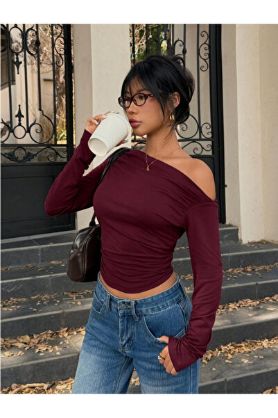 BLUE STREET تي شيرت نسائي قصير بأكمام طويلة وكتف غير متماثل وقصة ضيقة