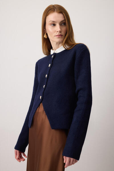 Touché Privé GOLD BUTTONED KNITWEAR CARDIGAN