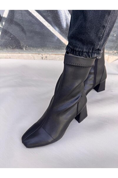 Saltopik Black Leather Square Toe Zippered Boots