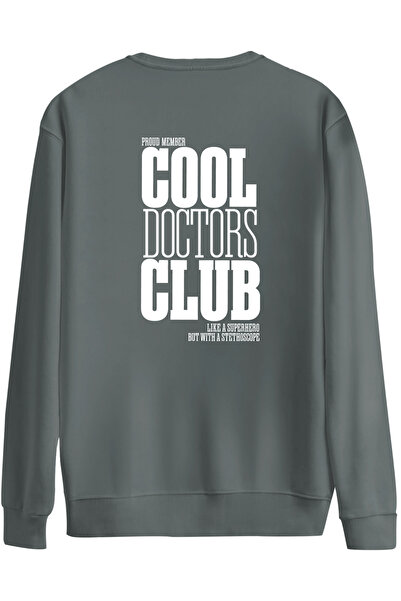 BetterThanCo سويت شيرت Cool Doctors Club مطبوع برقبة دائرية قصة فضفاضة
