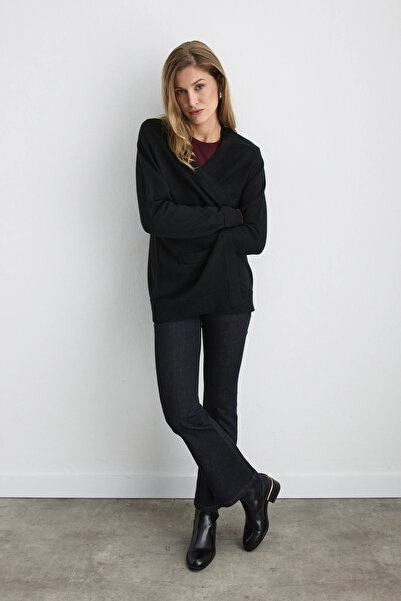 Gusto Relaxed Fit Wool Knit Cardigan - Black