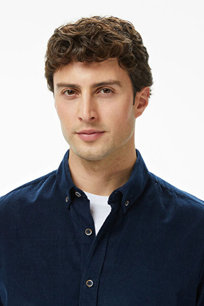 Nautica Men's Navy Blue Classic Fit Shirt