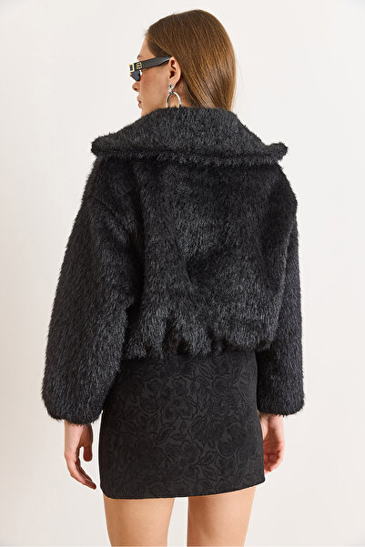 Olalook Women's Black Lined Zippered Pocket Faux Fur Coat Kbn-19000025