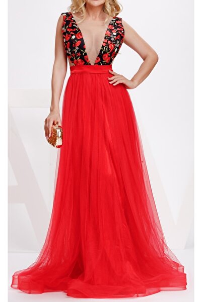 Bloom Elegant long dress made of tulle and lace