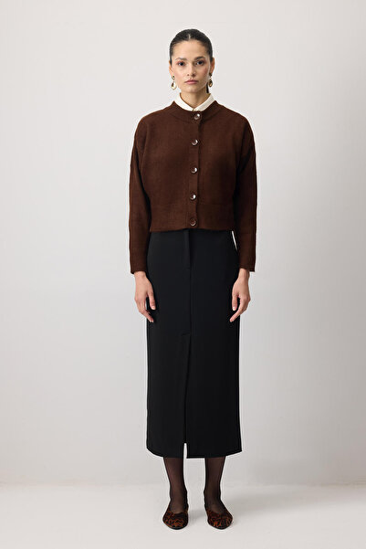 Touché Privé Buttoned Short Knit Cardigan