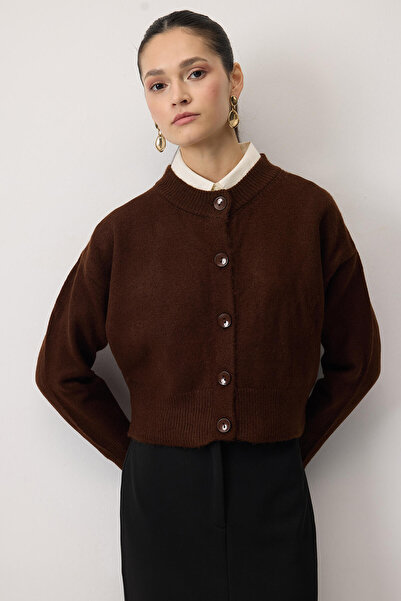 Touché Privé Buttoned Short Knit Cardigan