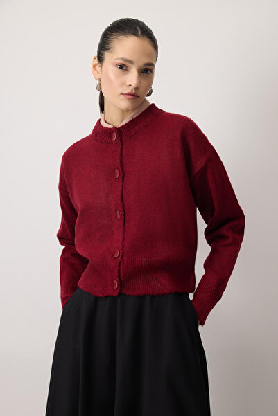 Touché Privé Buttoned Crop Knit Cardigan